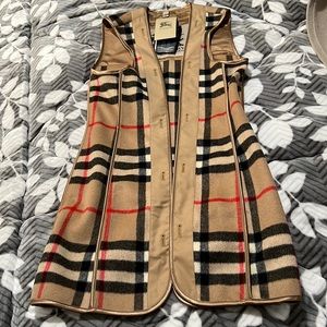 Burberry No sleeves cardigan long